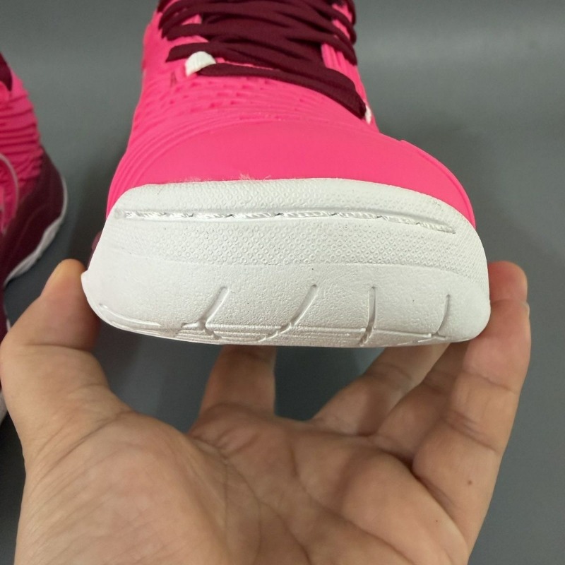 プロフェッショナルテニスシューズ 女性用 滑り止め バドミン - Table Tennis Vs Badminton のレビューと価格