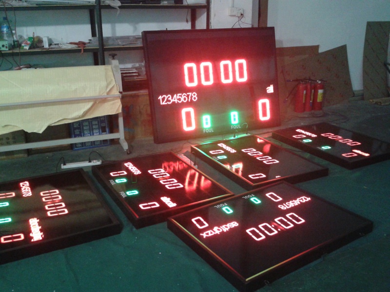 リモートワイヤレス電子デジタルサッカーバレーボール卓球バスケ - Table Tennis Scoreboard のレビューと価格